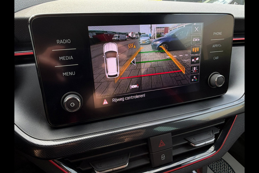 Škoda Kamiq 1.0 TSI Monte Carlo ACC l DSG l PANO l CARPLAY