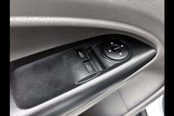 Ford Transit Connect 1.5 EcoBlue Automaat L2 Trend Navigatie Airco Parkeersensoren Cruise Control 3Zits Camera DAB+