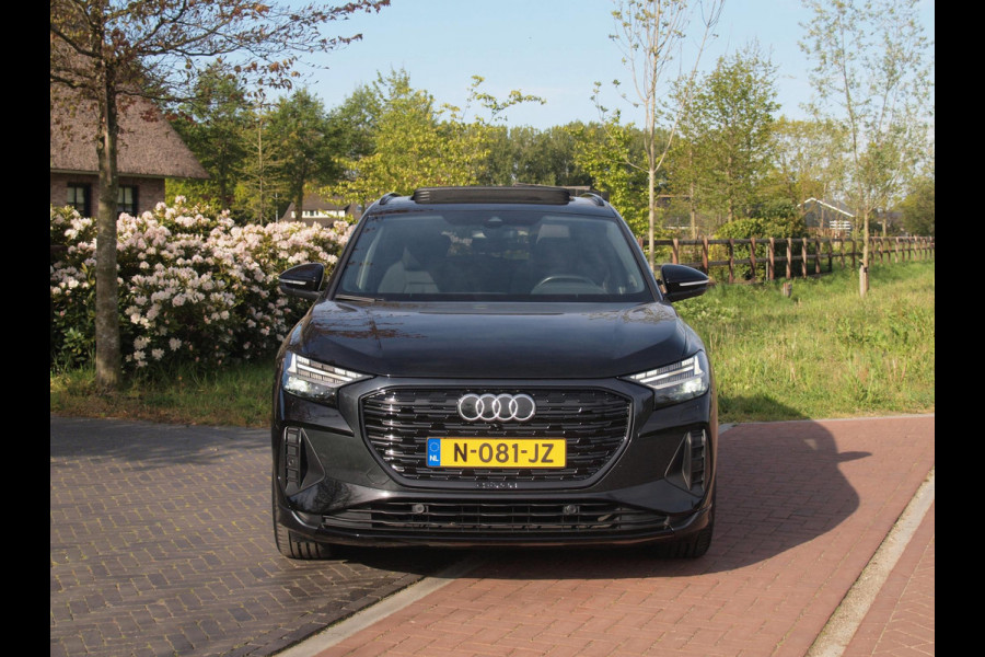 Audi Q4 e-tron 40 Launch edition Advanced Plus 77 kWh | SOH 92% | Panoramadak | Sonos | Camera | Black optic pakket | NL-Auto |