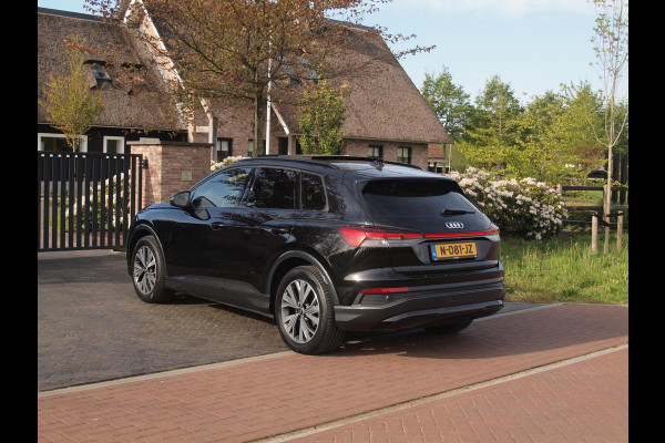 Audi Q4 e-tron 40 Launch edition Advanced Plus 77 kWh | SOH 92% | Panoramadak | Sonos | Camera | Black optic pakket | NL-Auto |