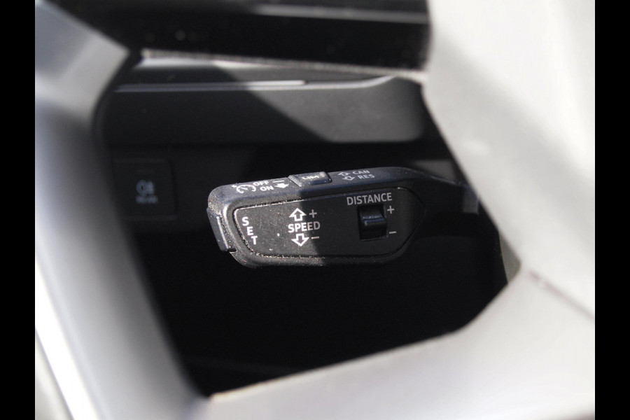 Audi Q4 e-tron 40 Launch edition Advanced Plus 77 kWh | SOH 92% | Panoramadak | Sonos | Camera | Black optic pakket | NL-Auto |