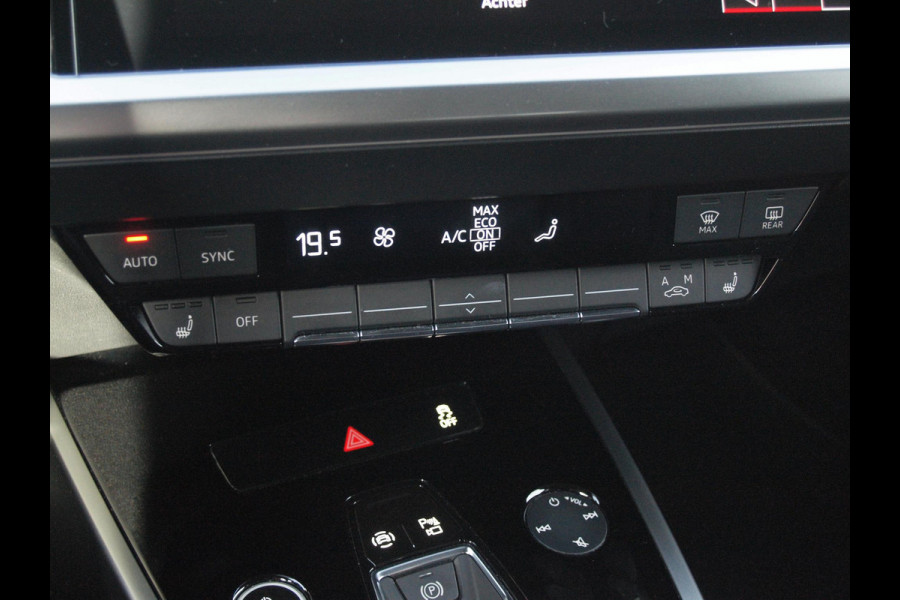Audi Q4 e-tron 40 Launch edition Advanced Plus 77 kWh | SOH 92% | Panoramadak | Sonos | Camera | Black optic pakket | NL-Auto |