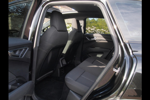 Audi Q4 e-tron 40 Launch edition Advanced Plus 77 kWh | SOH 92% | Panoramadak | Sonos | Camera | Black optic pakket | NL-Auto |