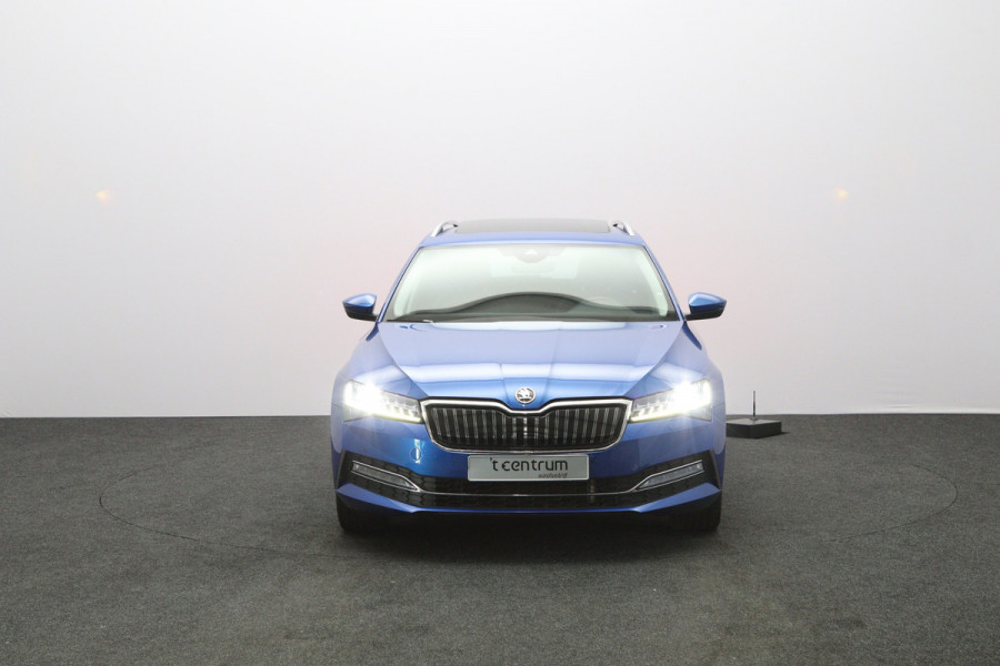 Škoda Superb Combi 1.4 TSI iV 218 PK Laurent & Klement PHEV, Trekhaak, Panoramadak, Canton-Sound, Adap. Cruise Control, Memory