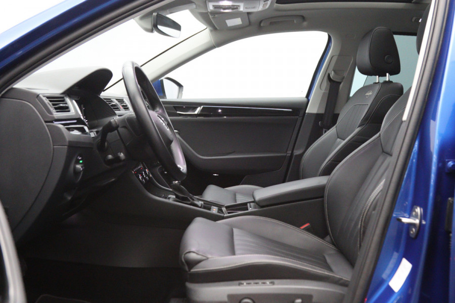 Škoda Superb Combi 1.4 TSI iV 218 PK Laurent & Klement PHEV, Trekhaak, Panoramadak, Canton-Sound, Adap. Cruise Control, Memory