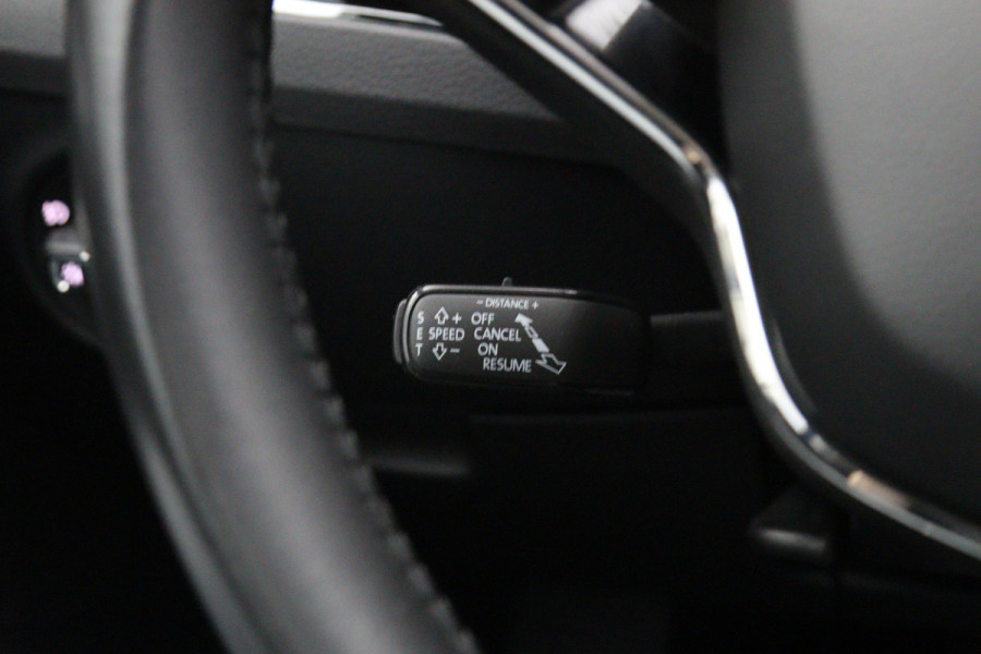 Škoda Superb Combi 1.4 TSI iV 218 PK Laurent & Klement PHEV, Trekhaak, Panoramadak, Canton-Sound, Adap. Cruise Control, Memory