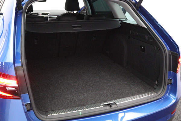 Škoda Superb Combi 1.4 TSI iV 218 PK Laurent & Klement PHEV, Trekhaak, Panoramadak, Canton-Sound, Adap. Cruise Control, Memory
