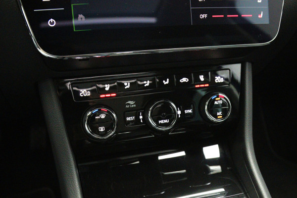 Škoda Superb Combi 1.4 TSI iV 218 PK Laurent & Klement PHEV, Trekhaak, Panoramadak, Canton-Sound, Adap. Cruise Control, Memory