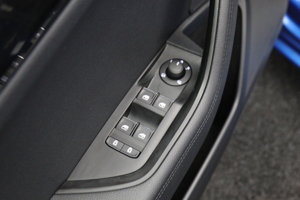 Škoda Superb Combi 1.4 TSI iV 218 PK Laurent & Klement PHEV, Trekhaak, Panoramadak, Canton-Sound, Adap. Cruise Control, Memory