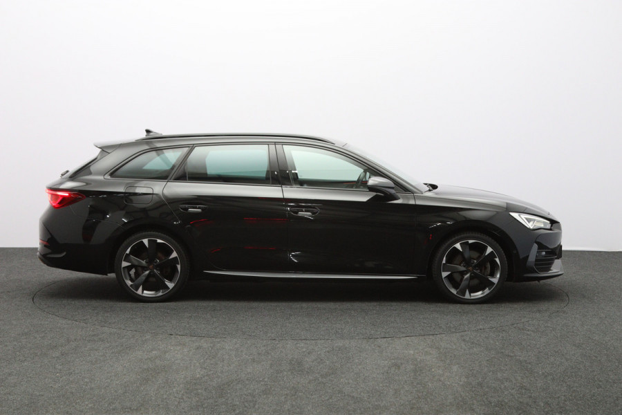 CUPRA Leon Sportstourer 1.4 e-Hybrid 204 PK Business PHEV, Camera, Winterpakket, Adap. Cruise Control