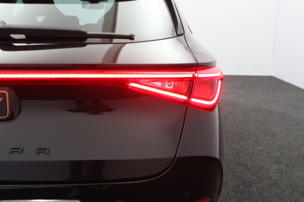 CUPRA Leon Sportstourer 1.4 e-Hybrid 204 PK Business PHEV, Camera, Winterpakket, Adap. Cruise Control