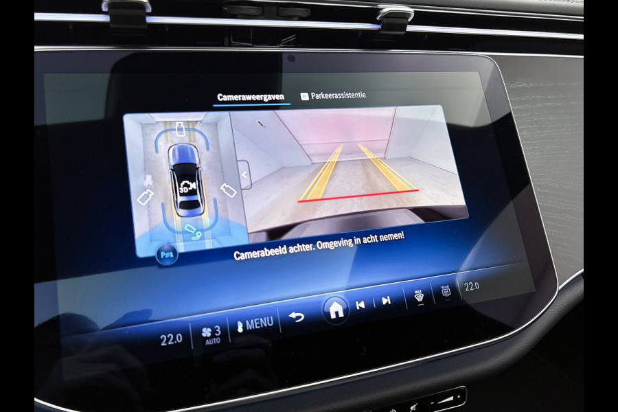 Mercedes-Benz E-Klasse 300 e Business Solution AMG | Comfortpakket Plus | Winterpakket | Nightpakket | Parkeerpakket | Trekhaak | Panoramaschuifdak | 360° camera | Warmtewerend, donkergetint glas | 19-inch vijfspaak AMG velgen |