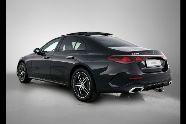 Mercedes-Benz E-Klasse 300 e Business Solution AMG | Comfortpakket Plus | Winterpakket | Nightpakket | Parkeerpakket | Trekhaak | Panoramaschuifdak | 360° camera | Warmtewerend, donkergetint glas | 19-inch vijfspaak AMG velgen |