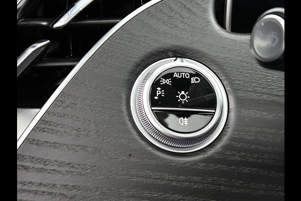 Mercedes-Benz E-Klasse 300 e Business Solution AMG | Comfortpakket Plus | Winterpakket | Nightpakket | Parkeerpakket | Trekhaak | Panoramaschuifdak | 360° camera | Warmtewerend, donkergetint glas | 19-inch vijfspaak AMG velgen |