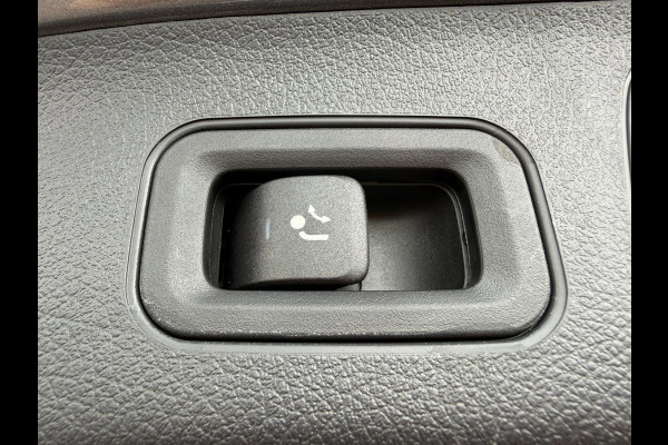 Mercedes-Benz GLA 250 e Business Line AMG/Panorama/Memory Full spec