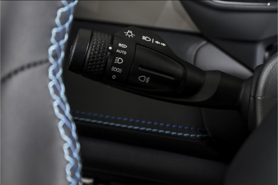Lynk & Co 01 1.5 PHEV 261PK MY24 | Donkere hemel | 7.4 kWh Boordlader | Stoel-+Stuurverw. |  360 Camera | S/K-panodak | Adapt. Cruise | Memory | Elek. klep | LM 20" | 1538