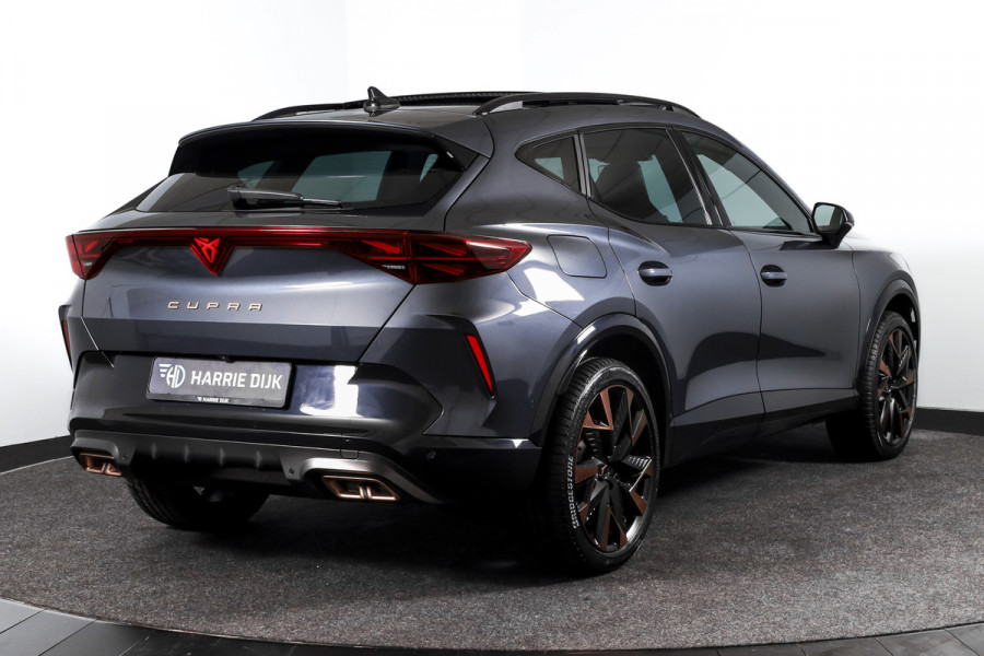 CUPRA Formentor 1.5 TSI e-Hybrid 272 PK VZ Performance | S/k-panodak | Adapt. Cruise | Memory | Stoel-+Stuurverw. | 360 Camera | Dig. Cockpit | NAV + App. Connect | ECC | Elek. Klep | LM 19" | 8166