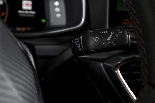 CUPRA Formentor 1.5 TSI e-Hybrid 272 PK VZ Performance | S/k-panodak | Adapt. Cruise | Memory | Stoel-+Stuurverw. | 360 Camera | Dig. Cockpit | NAV + App. Connect | ECC | Elek. Klep | LM 19" | 8166