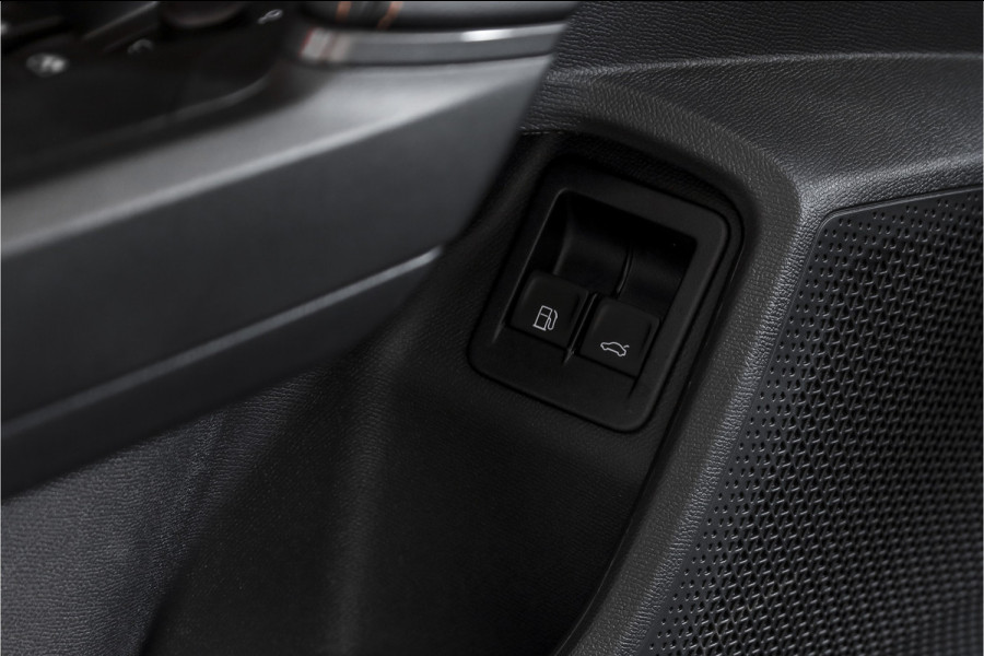 CUPRA Formentor 1.5 TSI e-Hybrid 272 PK VZ Performance | S/k-panodak | Adapt. Cruise | Memory | Stoel-+Stuurverw. | 360 Camera | Dig. Cockpit | NAV + App. Connect | ECC | Elek. Klep | LM 19" | 8166