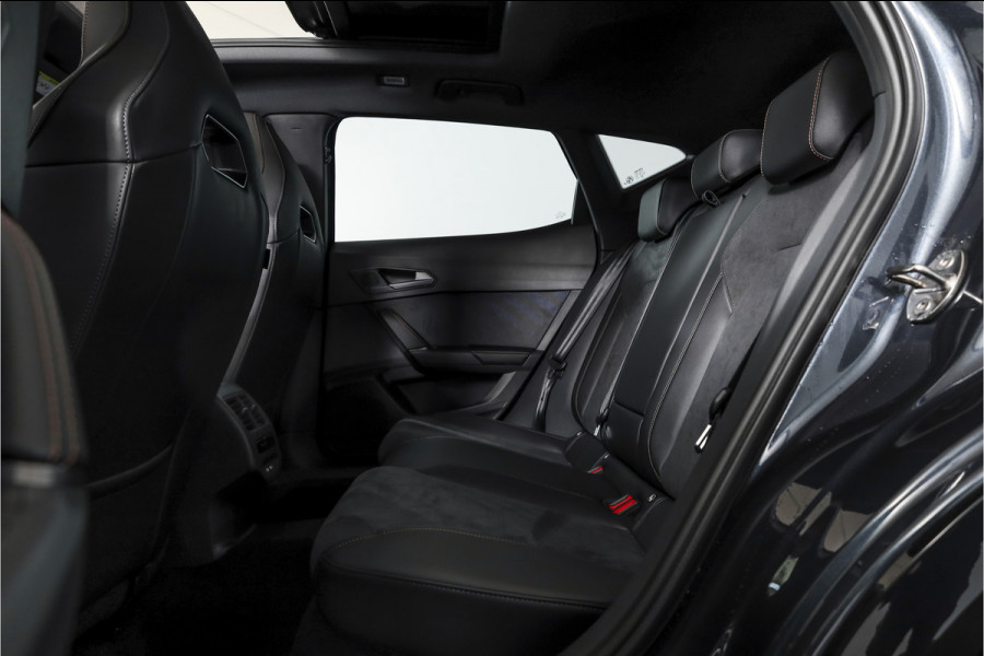CUPRA Formentor 1.5 TSI e-Hybrid 272 PK VZ Performance | S/k-panodak | Adapt. Cruise | Memory | Stoel-+Stuurverw. | 360 Camera | Dig. Cockpit | NAV + App. Connect | ECC | Elek. Klep | LM 19" | 8166