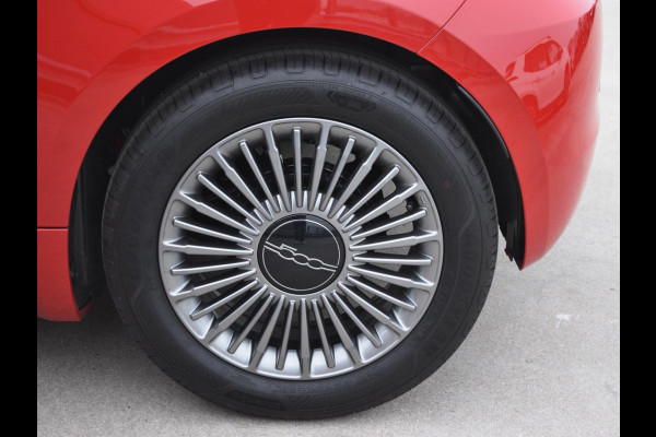 Fiat 500 Hybrid Torino Launch Edition | Clima | Carplay | PDC | Priv Glass | Rosso Passione