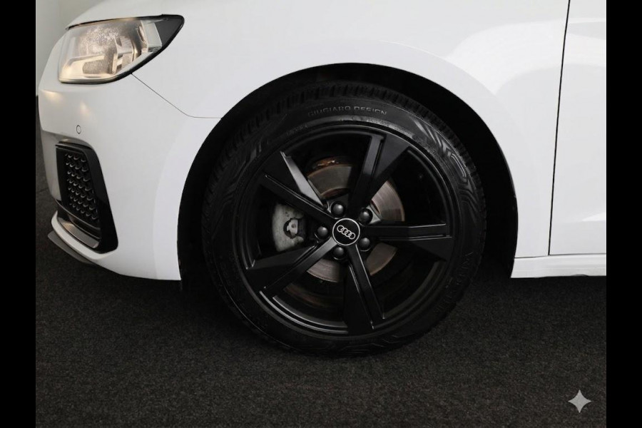 Audi A1 Sportback 30 TFSI Pro Line 110pk | S-line interieur | Climatronic | 17 inch lichtmetalen velgen | Navigatie via App