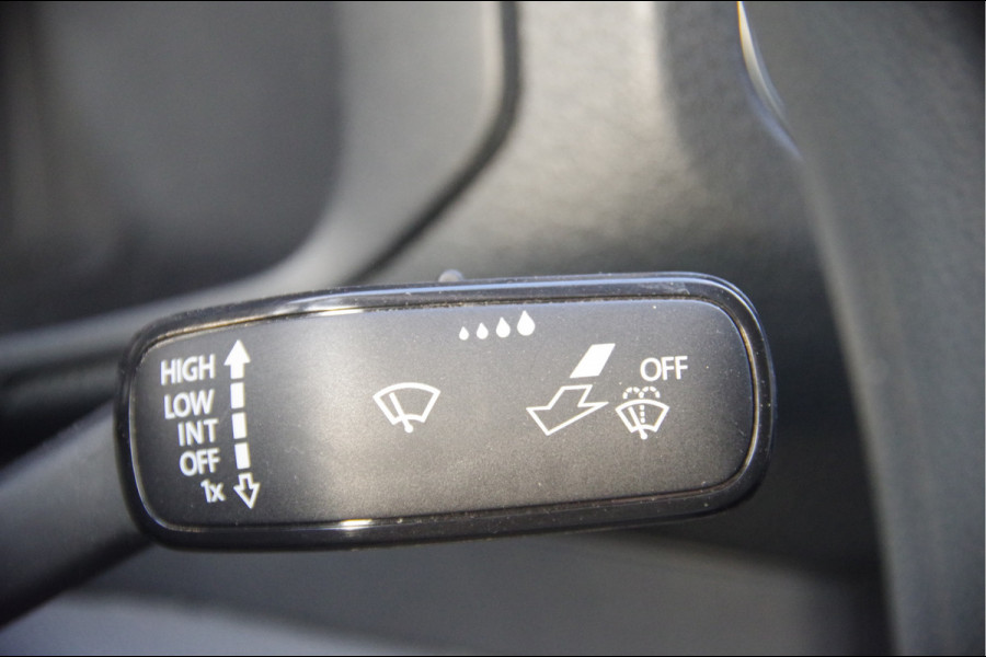 MAN TGE 3.180 35 2.0 L3H2(L2H1) 3-ZITS, 177PK AUT. LED, TREKHAAK, CAMERA, GEV. STOEL, CRUISE, CLIMA, APPLE CARPLAY/ANDROID AUTO