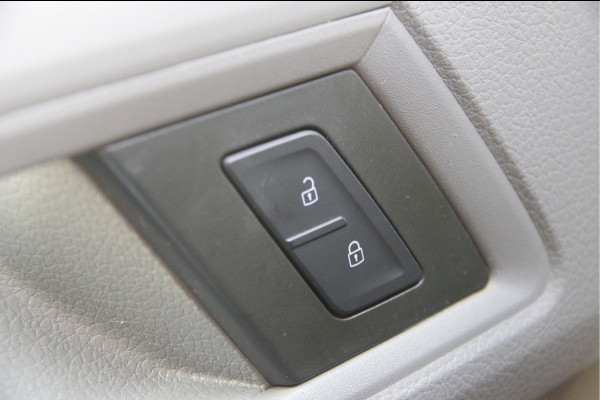 MAN TGE 3.180 35 2.0 L3H2(L2H1) 3-ZITS, 177PK AUT. LED, TREKHAAK, CAMERA, GEV. STOEL, CRUISE, CLIMA, APPLE CARPLAY/ANDROID AUTO