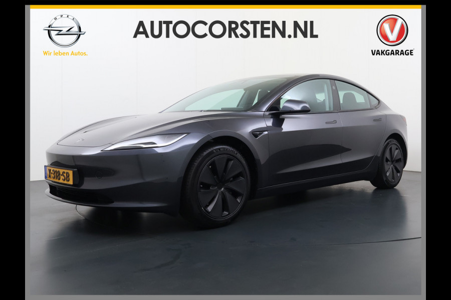 Tesla Model 3 RWD Highland NIEUW MODEL LFP SOH 94% Warmtepomp Entertainment Display Achter FSD 4 Computer AMD Ryzen™ Stoel+Achterbank+Stuurver Lmv Led Elek.Achterklep Draadloos Laden Wifi Dodehoek detector Keyless Fabrieksgarantie tot 17-1-2028/80.000km! Garantie op Accu en Motor tot 17-1-2032/160.000km