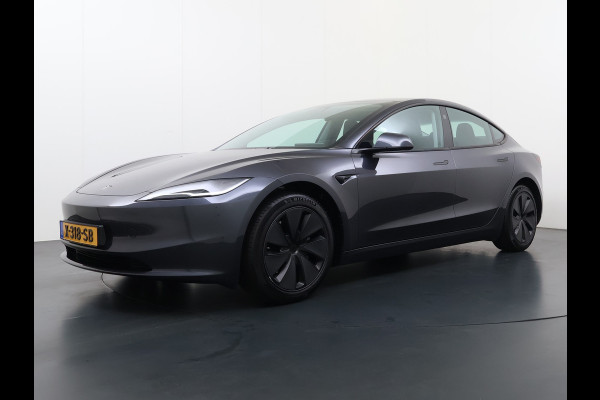 Tesla Model 3 RWD Highland NIEUW MODEL LFP SOH 94% Warmtepomp Entertainment Display Achter FSD 4 Computer AMD Ryzen™ Stoel+Achterbank+Stuurver Lmv Led Elek.Achterklep Draadloos Laden Wifi Dodehoek detector Keyless Fabrieksgarantie tot 17-1-2028/80.000km! Garantie op Accu en Motor tot 17-1-2032/160.000km