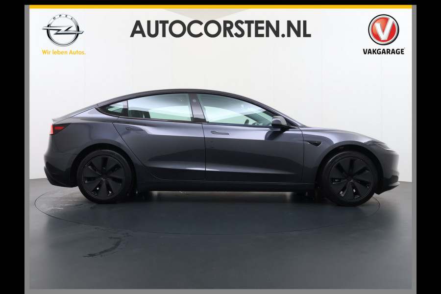 Tesla Model 3 RWD Highland NIEUW MODEL LFP SOH 94% Warmtepomp Entertainment Display Achter FSD 4 Computer AMD Ryzen™ Stoel+Achterbank+Stuurver Lmv Led Elek.Achterklep Draadloos Laden Wifi Dodehoek detector Keyless Fabrieksgarantie tot 17-1-2028/80.000km! Garantie op Accu en Motor tot 17-1-2032/160.000km
