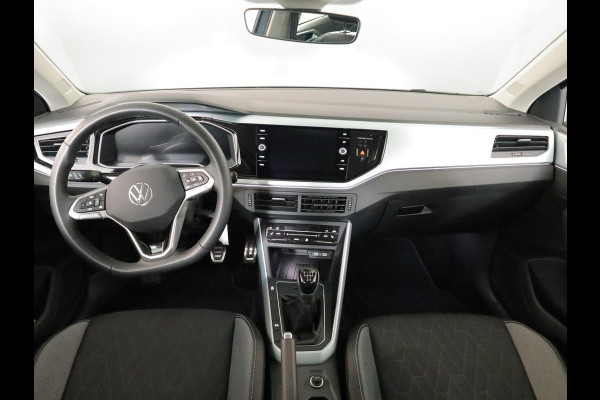 Volkswagen Polo 1.0 TSI Life Edition GOAL 95 pk | Navigatie | Parkeersensoren | Adaptieve cruise control | Stoelverwarming | Autom. airco |