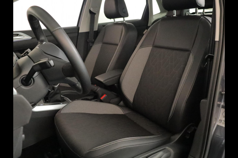 Volkswagen Polo 1.0 TSI Life Edition GOAL 95 pk | Navigatie | Parkeersensoren | Adaptieve cruise control | Stoelverwarming | Autom. airco |