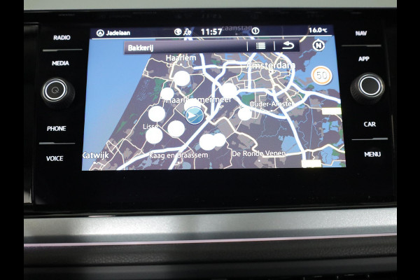 Volkswagen Polo 1.0 TSI Life Edition GOAL 95 pk | Navigatie | Parkeersensoren | Adaptieve cruise control | Stoelverwarming | Autom. airco |