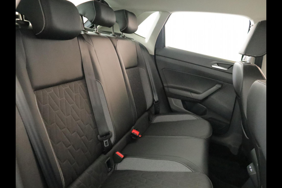 Volkswagen Polo 1.0 TSI Life Edition GOAL 95 pk | Navigatie | Parkeersensoren | Adaptieve cruise control | Stoelverwarming | Autom. airco |