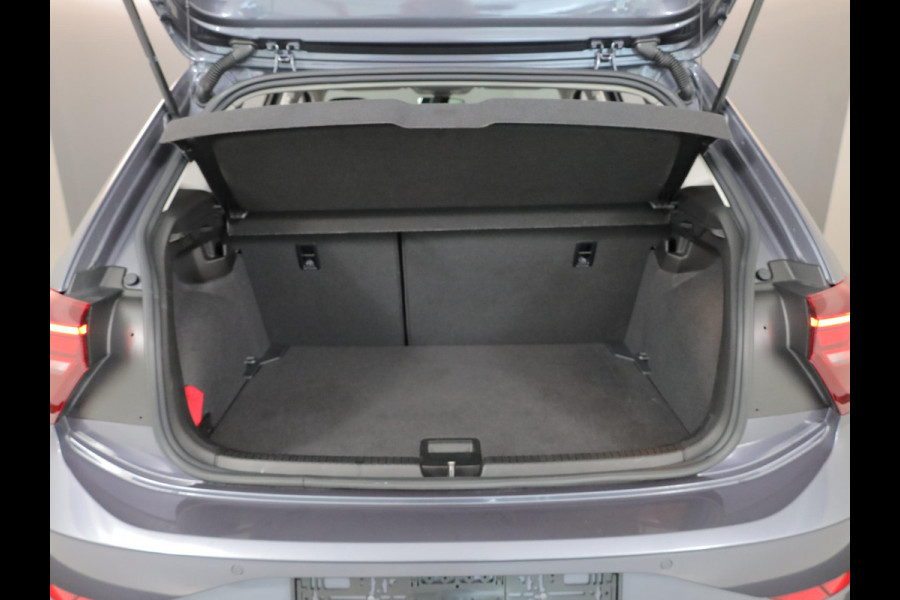 Volkswagen Polo 1.0 TSI Life Edition GOAL 95 pk | Navigatie | Parkeersensoren | Adaptieve cruise control | Stoelverwarming | Autom. airco |