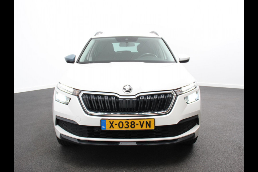 Škoda Kamiq 1.0 TSI Sport Business Climate control Cruise control Achteruitrijcamera Parkeersensoren Keyless Navigatie Apple Carplay/ Android auto Lichtmetalen velgen