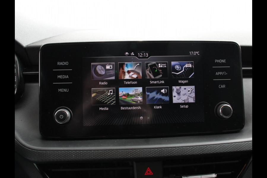 Škoda Kamiq 1.0 TSI Sport Business Climate control Cruise control Achteruitrijcamera Parkeersensoren Keyless Navigatie Apple Carplay/ Android auto Lichtmetalen velgen
