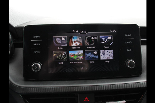 Škoda Kamiq 1.0 TSI Sport Business Climate control Cruise control Achteruitrijcamera Parkeersensoren Keyless Navigatie Apple Carplay/ Android auto Lichtmetalen velgen