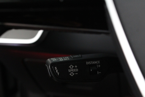 Audi A6 Avant 55 TFSI e quattro Competition S line Sport > 368pk/Pano/360/Head up/Trekhaak/21inch