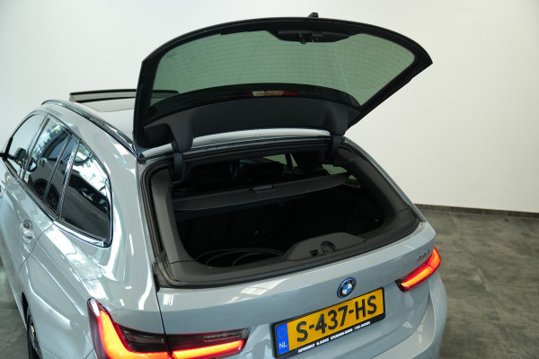 BMW 3 Serie Touring 320e Panoramadak PDC ACC HI-FI M Sport Trekhaak 24 Maanden garantie* (Vraag naar de voorwaarden)