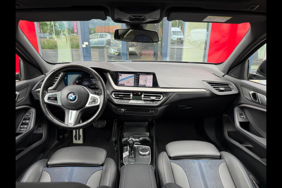 BMW 1-serie 116i Executive Edition M-Pakket Panorama