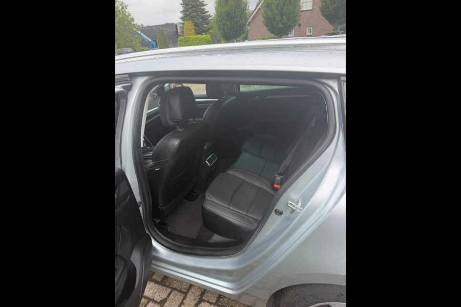 Renault Mégane Estate 1.6 E-Tech Plug-In Hybrid |ONE EDITION|LUXE|BOMVOL|TREKHAAK|