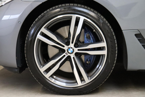 BMW 6 Serie Gran Turismo 630i High Executive M Sport Pakket Automaat / Live Cockpit Professional / Panoramadak / Trekhaak / Comfortstoelen / Active Steering / Niveauregeling / Stoelventilatie / Driving Assistant Plus / Harman Kardon / Parkeerhulpsysteem Plus / Head-Up Display