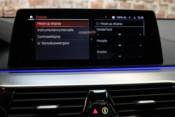 BMW 6 Serie Gran Turismo 630i High Executive M Sport Pakket Automaat / Live Cockpit Professional / Panoramadak / Trekhaak / Comfortstoelen / Active Steering / Niveauregeling / Stoelventilatie / Driving Assistant Plus / Harman Kardon / Parkeerhulpsysteem Plus / Head-Up Display