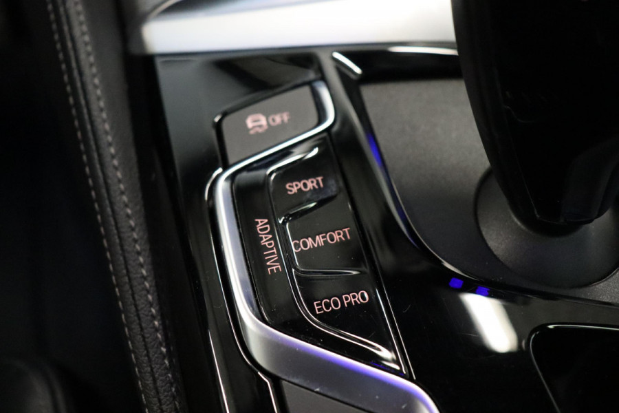 BMW 6 Serie Gran Turismo 630i High Executive M Sport Pakket Automaat / Live Cockpit Professional / Panoramadak / Trekhaak / Comfortstoelen / Active Steering / Niveauregeling / Stoelventilatie / Driving Assistant Plus / Harman Kardon / Parkeerhulpsysteem Plus / Head-Up Display