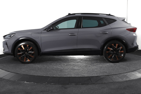 CUPRA Formentor 1.5 TSI e-Hybrid 272 PK VZ Performance | S/k-panodak | Adapt. Cruise | Memory | Stoel-+Stuurverw. | 360 Camera | Dig. Cockpit | NAV + App. Connect | ECC | Elek. Klep | LM 19" | 7365