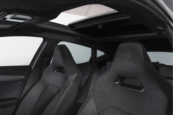 CUPRA Formentor 1.5 TSI e-Hybrid 272 PK VZ Performance | S/k-panodak | Adapt. Cruise | Memory | Stoel-+Stuurverw. | 360 Camera | Dig. Cockpit | NAV + App. Connect | ECC | Elek. Klep | LM 19" | 7365