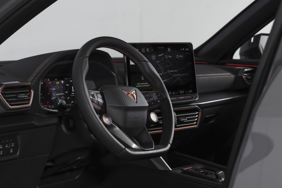 CUPRA Formentor 1.5 TSI e-Hybrid 272 PK VZ Performance | S/k-panodak | Adapt. Cruise | Memory | Stoel-+Stuurverw. | 360 Camera | Dig. Cockpit | NAV + App. Connect | ECC | Elek. Klep | LM 19" | 7365