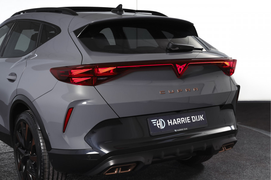 CUPRA Formentor 1.5 TSI e-Hybrid 272 PK VZ Performance | S/k-panodak | Adapt. Cruise | Memory | Stoel-+Stuurverw. | 360 Camera | Dig. Cockpit | NAV + App. Connect | ECC | Elek. Klep | LM 19" | 7365